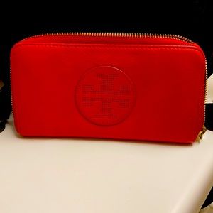 Tory Burch Kipp Continental Clutch Wallet